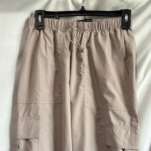 Bluenotes Women's Beige Cargo Joggers - Picture 2 of 11